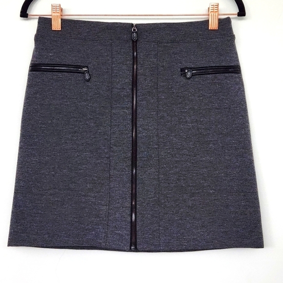 White House Black Market Zip Down Gray Skirt with Faux Leather Trim Size 00 - Picture 4 of 10